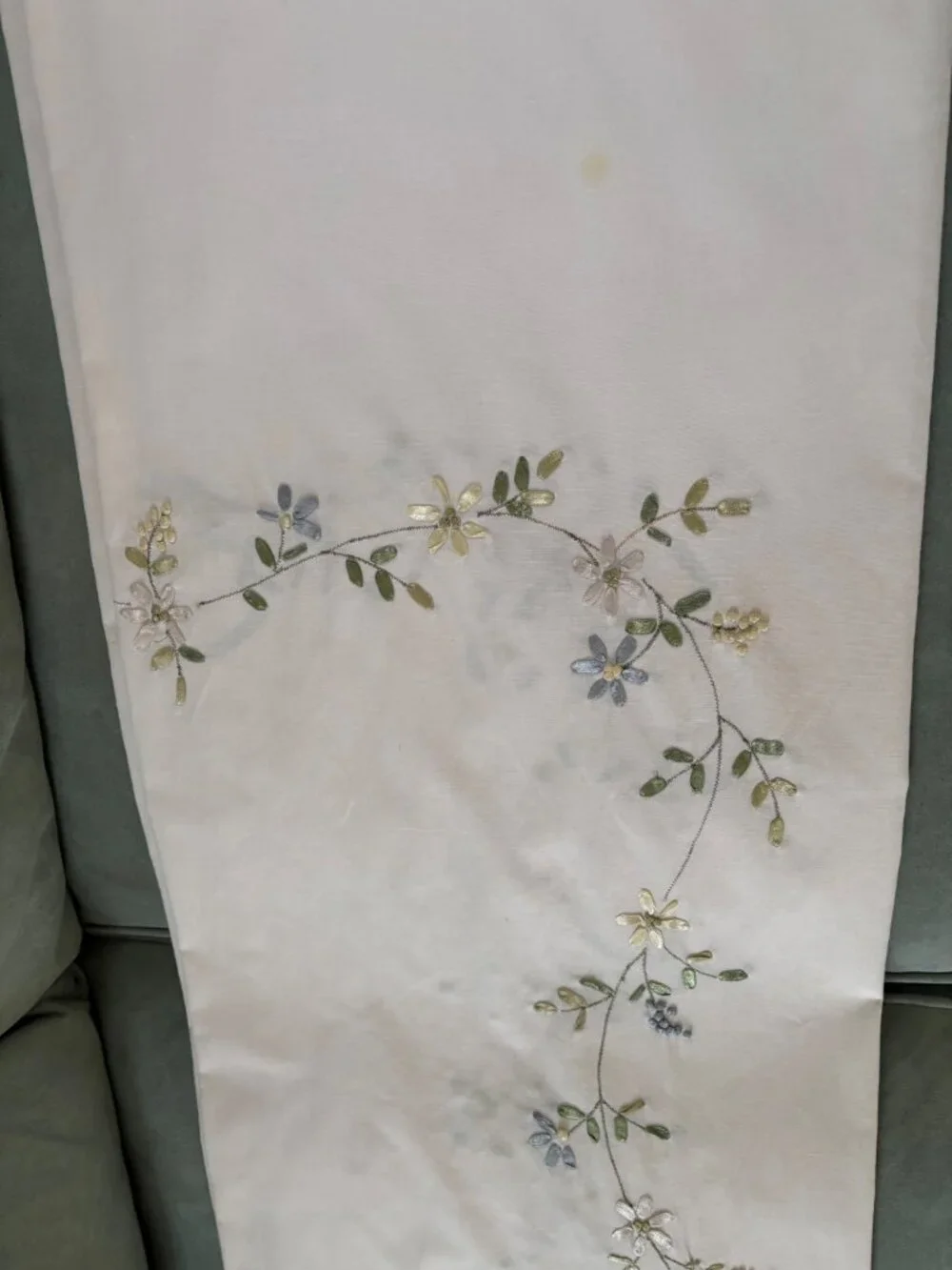 White Tablecloth  60